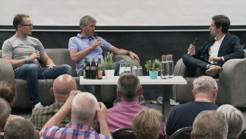 CE10.FIT-Talk mit Christian Ehrhoff und Friedhelm Funkel